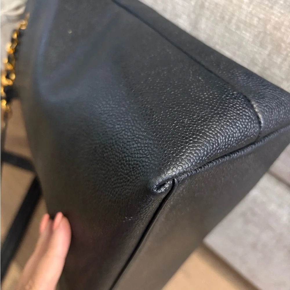 Authentic CHANEL jumbo black caviar leather supermodel large shipping tote